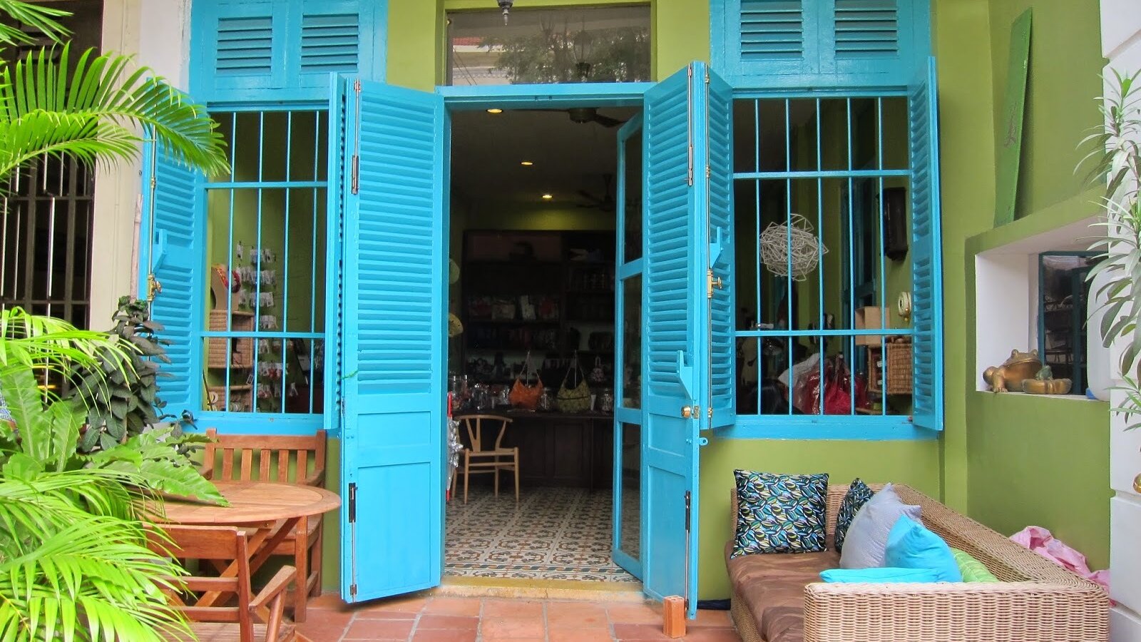 Street 240 the lost pinay