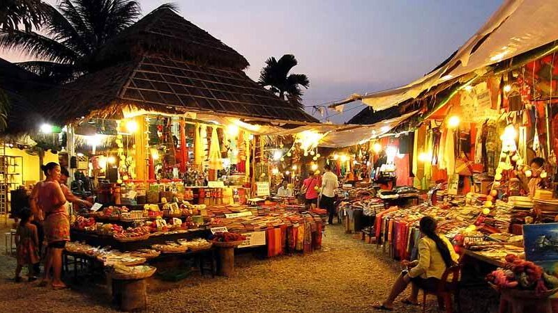 Phnompenh night market 3land travel
