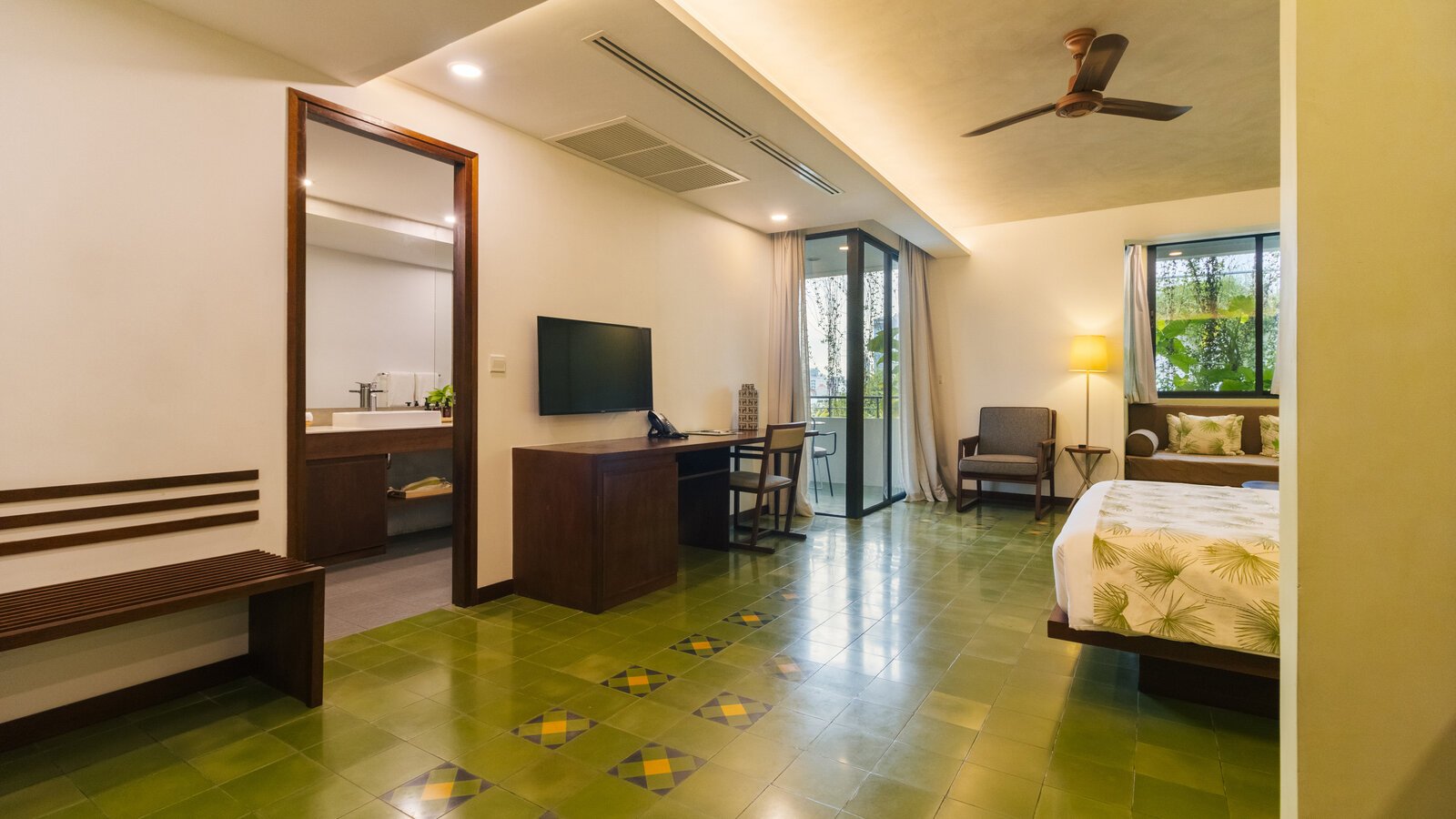 PH Junior Suite 2025 3