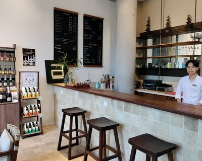 Pnh&#x20;cafe&#x20;072023