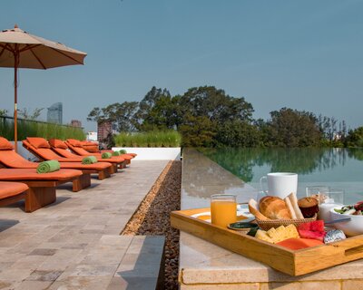 Pnh pool breakfast atw2019