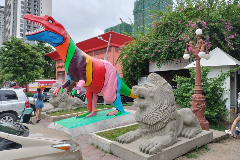 Treelion entrance aug2022