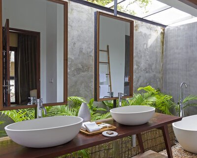 ISLAND CENTER POINT 031