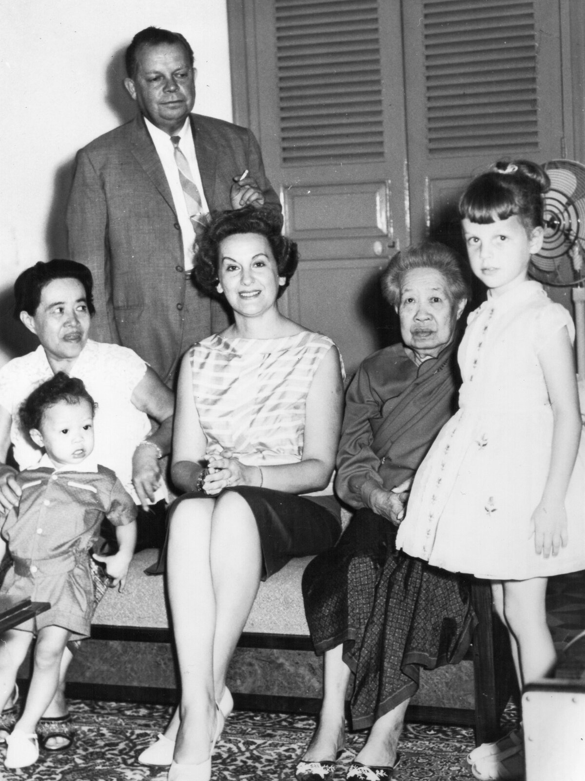 Anna and Darrell Price and children2