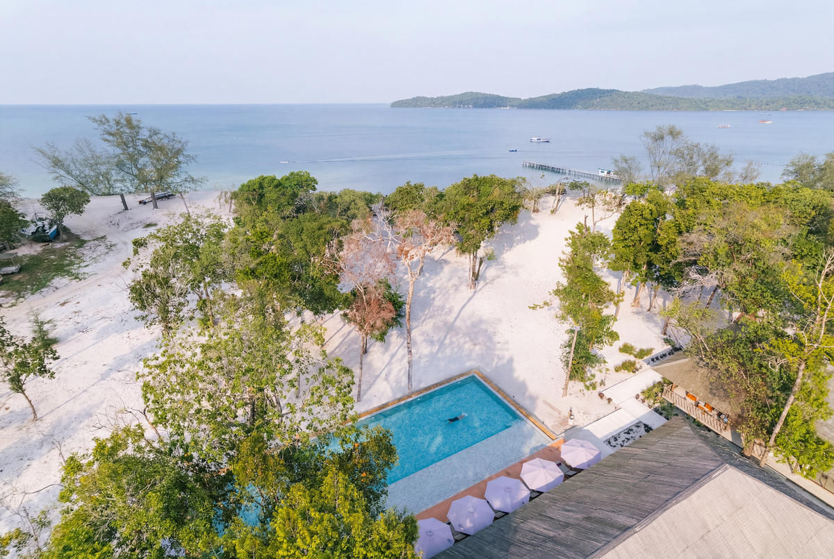 ocean, beach and infinity pool at Island Center Point Resort, Koh Rong Sanloem Island