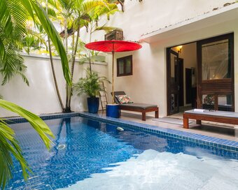 PAV Private Pool R1