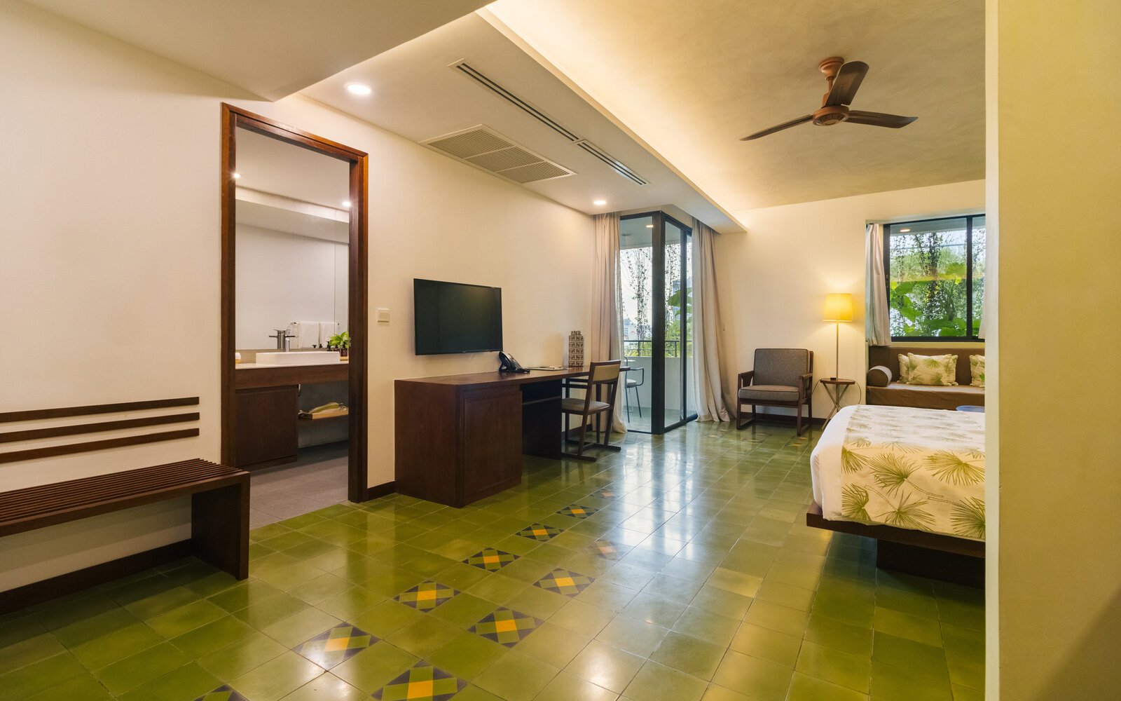 PH Junior Suite 2025 3