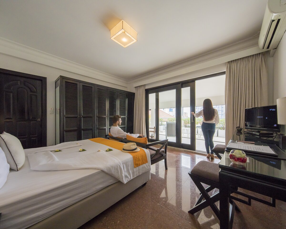 Deluxe Double White Mansion