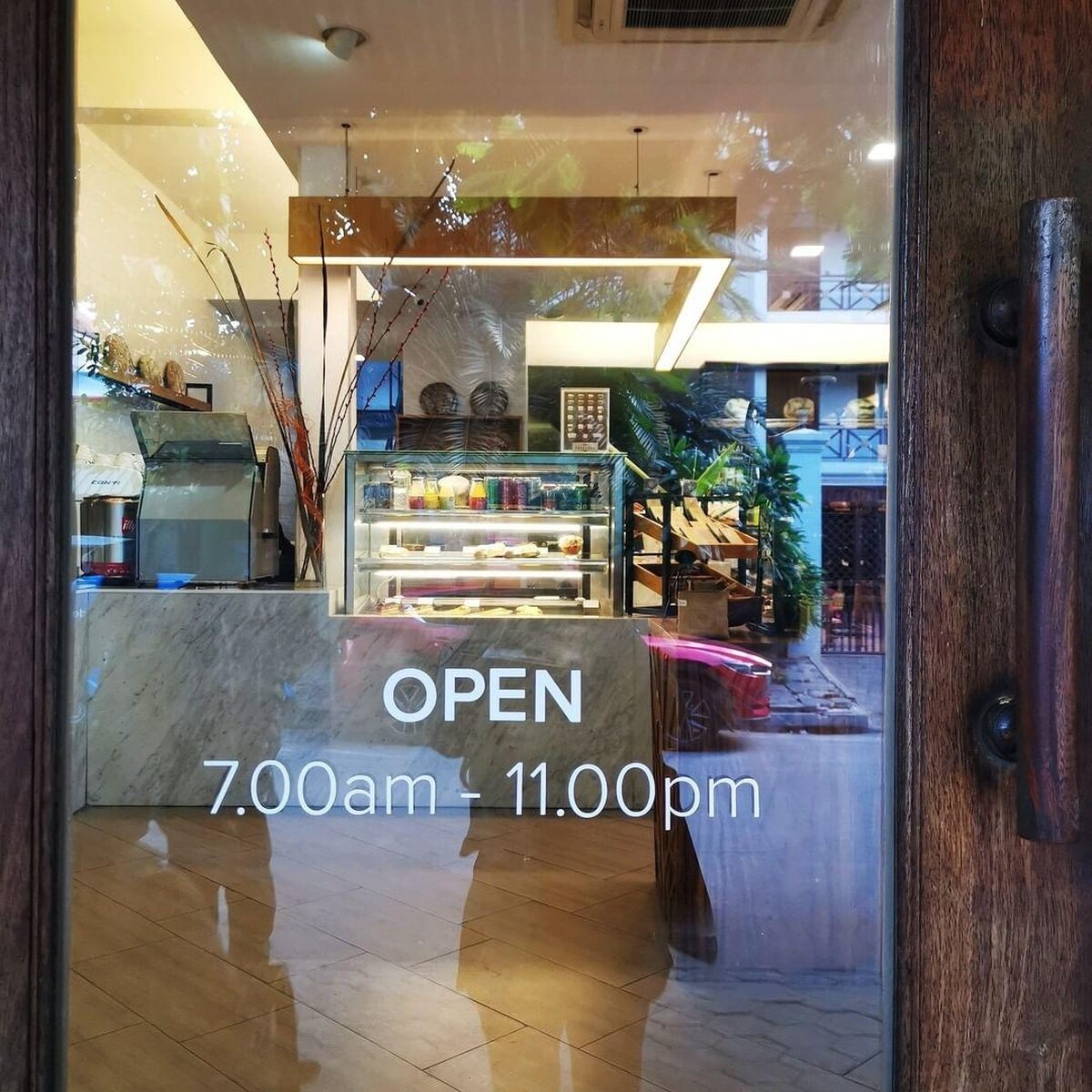 Lecafeatwhitemansion 101552384 272600713884171 1500625243413295526 n